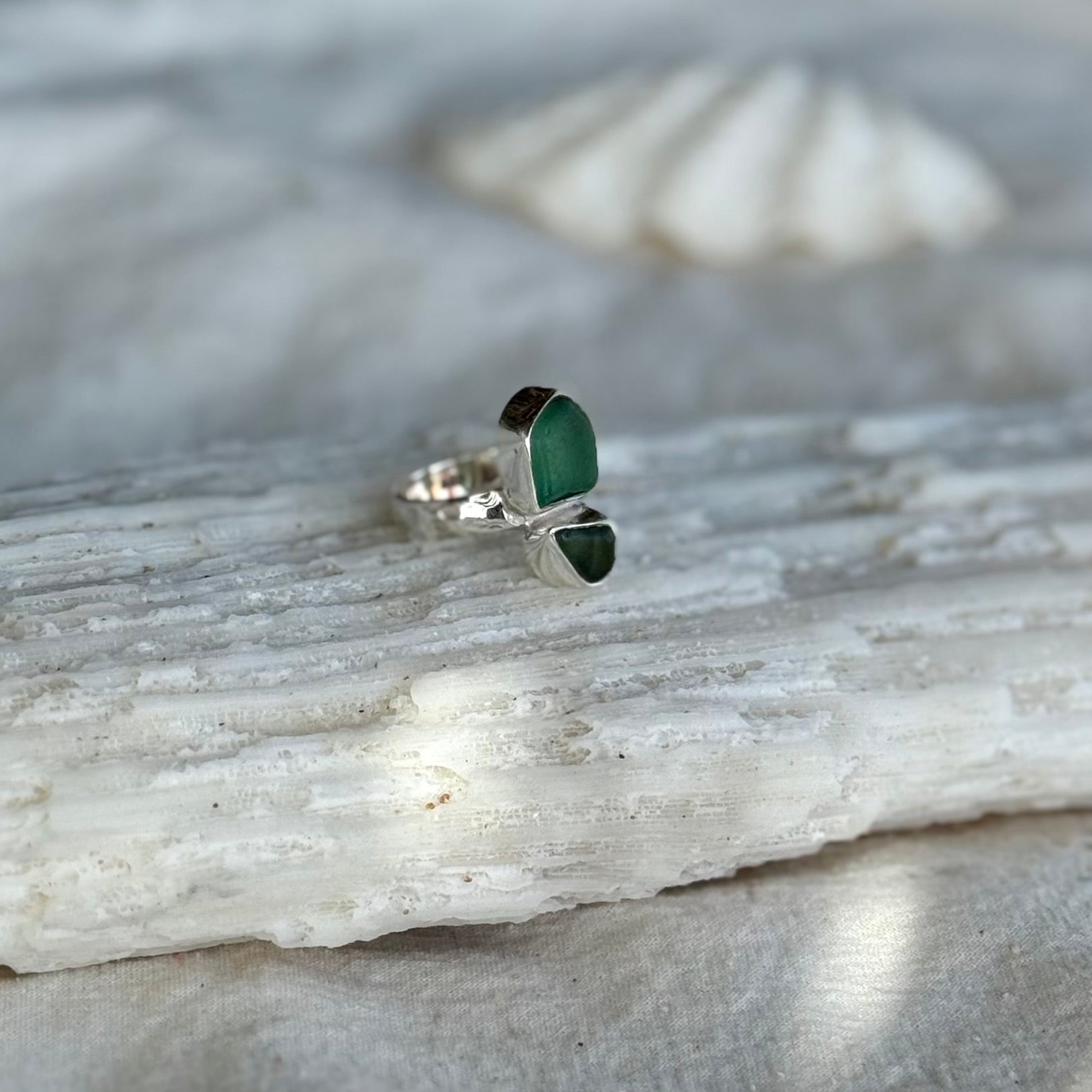 The Dua Glassy Ring Sz.5